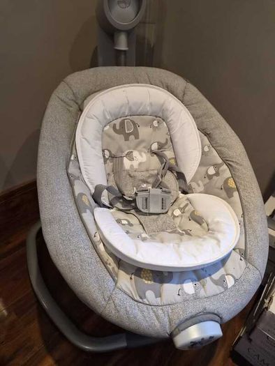 Joie Serina Swivel Swing chair