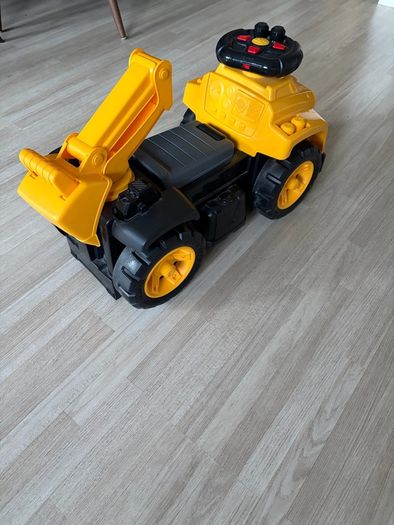 Ride On Megablocks digger