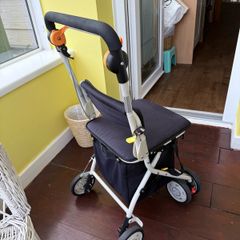 Folding Rollator, Walker with Seat and Basket,  Mobiclinic Coliseo