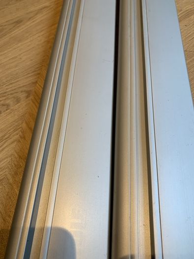 Thule roof bars 140cm