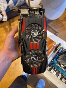Asus R9 270x 2gb
