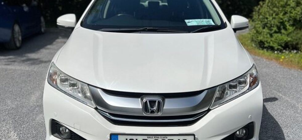 Honda Grace hybrid  1,5 2016