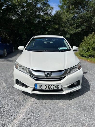 Honda Grace hybrid  1,5 2016