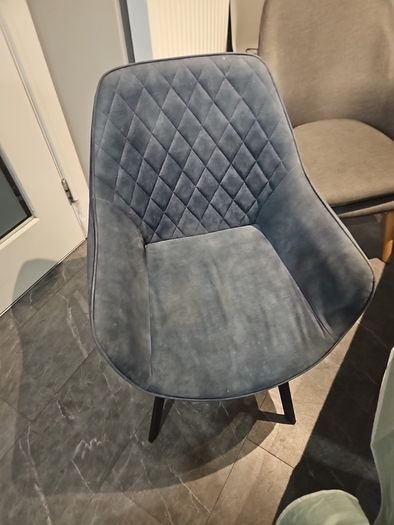 Extendable Dining table 8 chairs