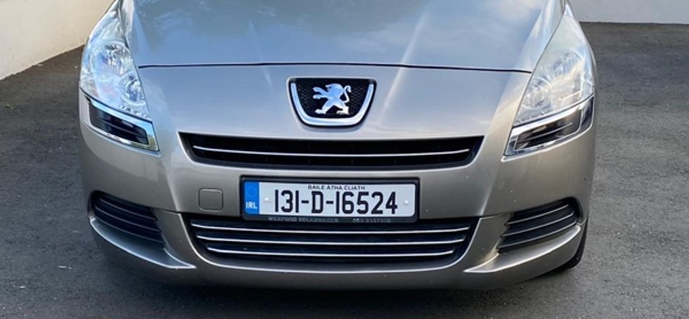2013 Peugeot 5008
