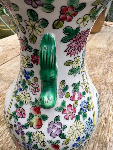 Traditional Chinese Porcelain Vase with hand painted figures