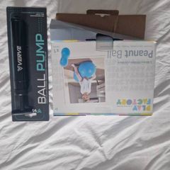 Play Factory Peanut Ball & Verve Ball Pump Set (Open Box - Never Used)