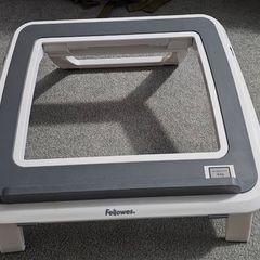 Fellowes I-Spire Series Portable Height Adjustable Laptop Stand for Desk, Whitee.