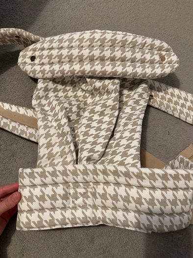 baby carrier