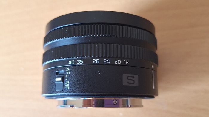 Panasonic Lumix L mount 18-40mm S lens