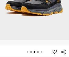 Brand new never worn size 8 Skechers Men's D'lux trainers