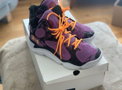 Mens footwear
