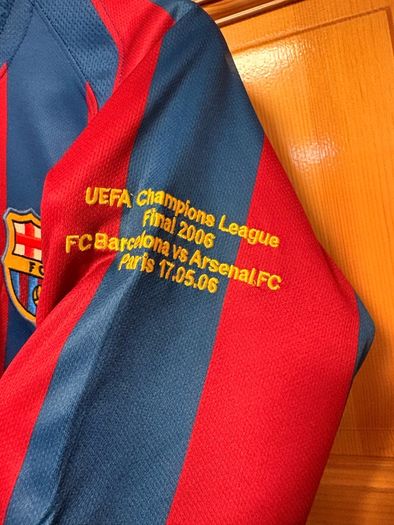 2006 Ronaldinho Barcelona Champions League Replica Retro Jersey