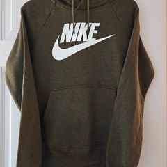 Nike green hoodie for ladies,women casual wear good quality material