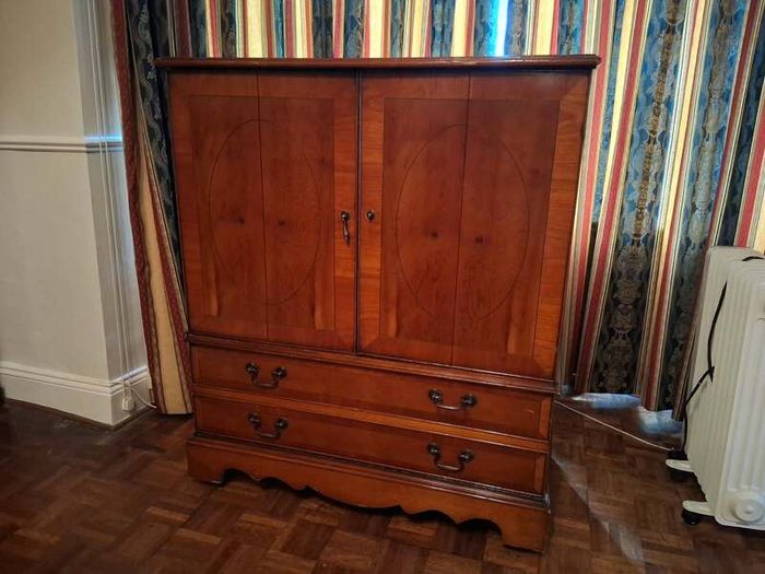 Mahogany TV unit