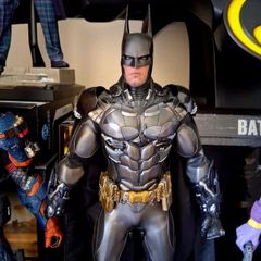 Hot Toys Batman Arkham Knight