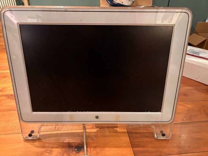 Apple Cinema Display 20 inch