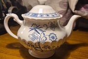 Rare Find:  Vintage J &amp; G Meakin, Florentine, Classic White, Blue Nordic, Covered, teapot, Ornate, Blue, Flowers, England, vintage.