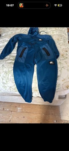 Nike air max tracksuit