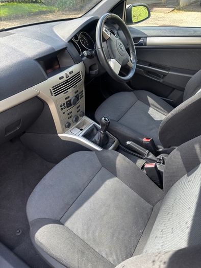 2008 Opel Astra