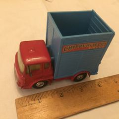 Corgi 503. Chipperfields circus. Bedford tractor unit. Opening rear gate on truck. Excellent condition x
