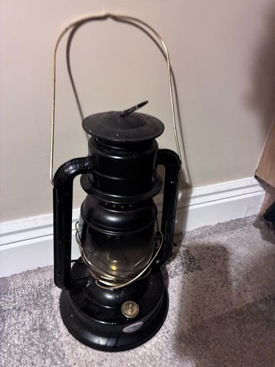 Modern hurricane paraffin lamp