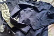 Sports tops