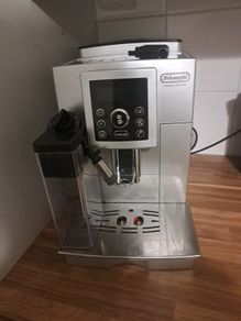 coffe maschin delonghi