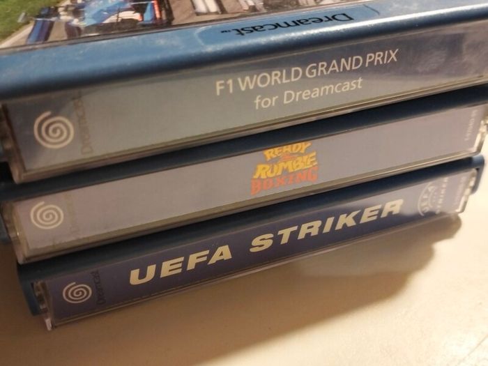 Dreamcast bundle ready 2 rumble boxing uefa striker f1 world grand prix