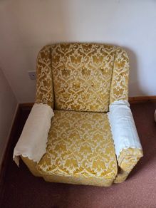 2 Gold Classic Armchairs