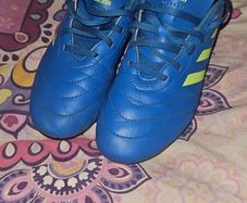 Adidas size 5.5 football boots
