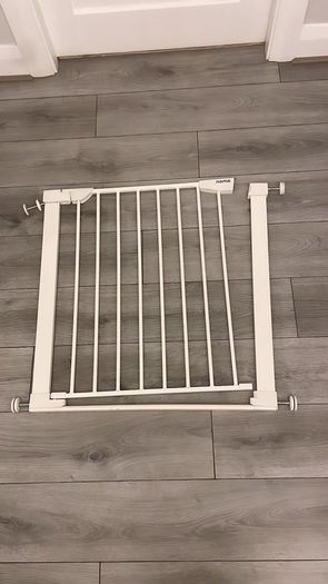new stair gate X2
