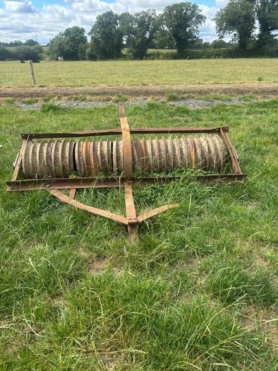 Antique farm machinery: 10 machines