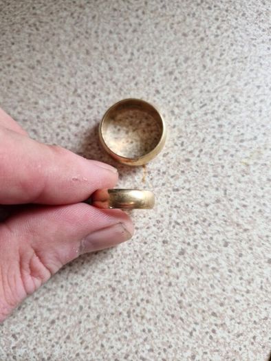 9ct gold wedding bands