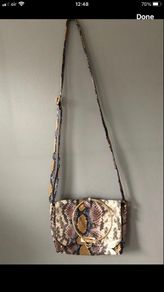 Ladies stunning bag
