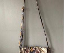 Ladies stunning bag