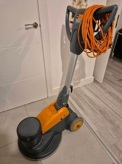TASKI 400 floor polisher