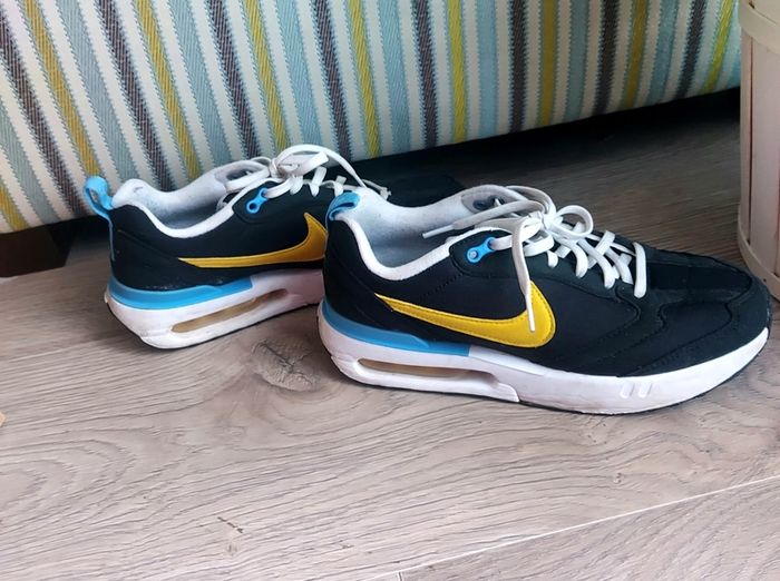 Woman Air Max like New