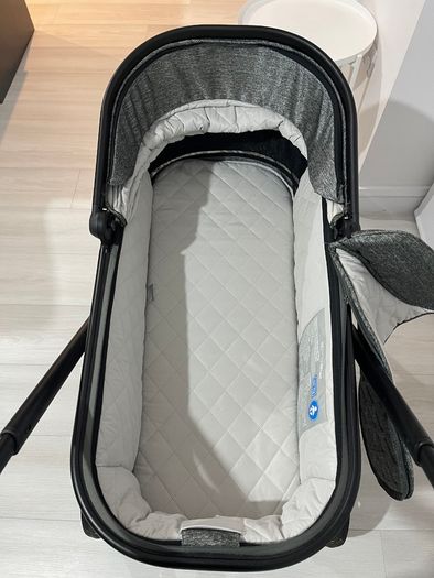 Venicci Tinum travel system