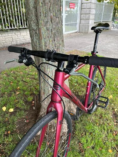 Sona Lightweight Aluminium Speed/Commuter Bike Shimano Disc Brakes