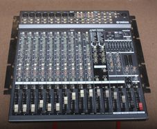 Yamaha EMX5000 12-channel Powered Mixer