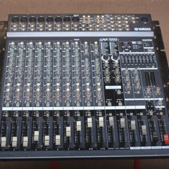 Yamaha EMX5000 12-channel Powered Mixer