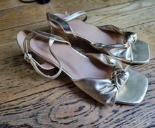 Gold color high heels sandals 40,5 size