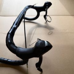 Sora 9 speed shifters and 42cm handlebar