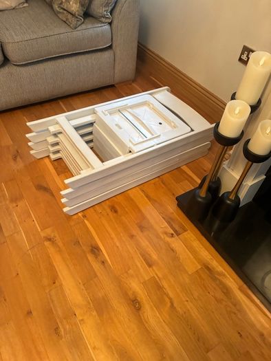 4 Folding Chairs