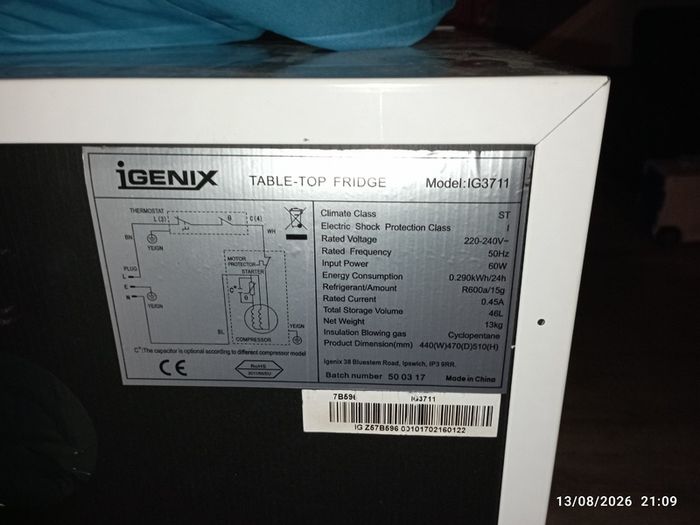 Mini fridge