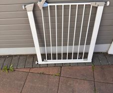Stair safety door