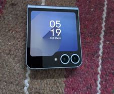 Samsung Galaxy Z Flip6