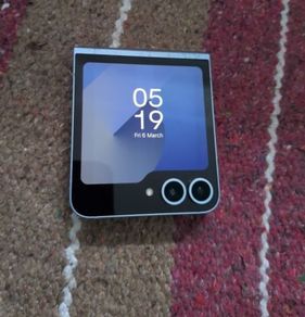 Samsung Galaxy Z Flip6
