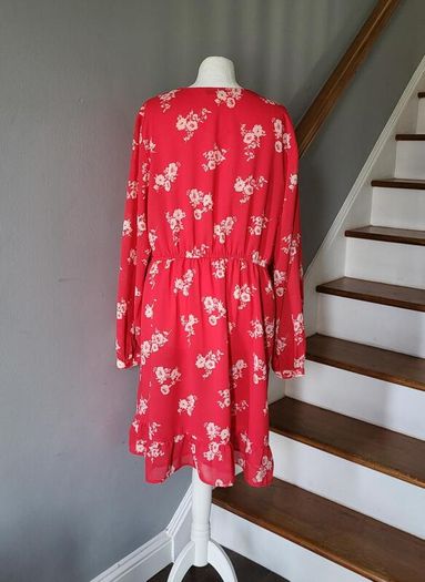Very red floral dress, Size 20
